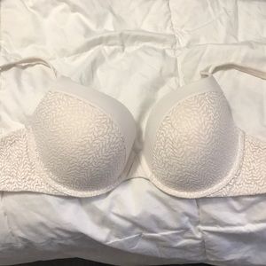 Body by Victoria Secret Bra, 38D